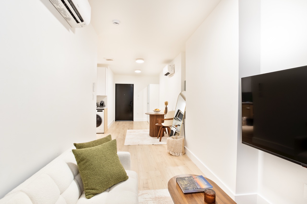 Unit 2L at 940 First Avenue