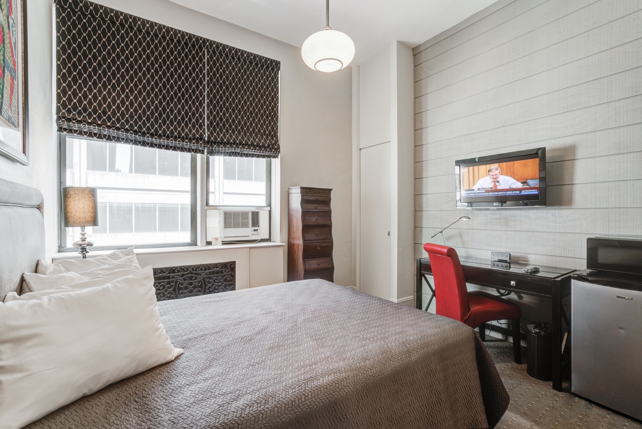Studio+ at East 40 A